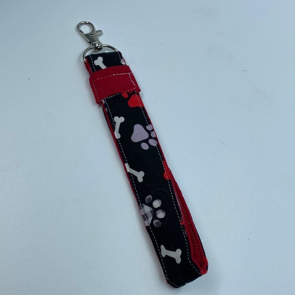 Keychain Wristlet - Picture 2 of 4